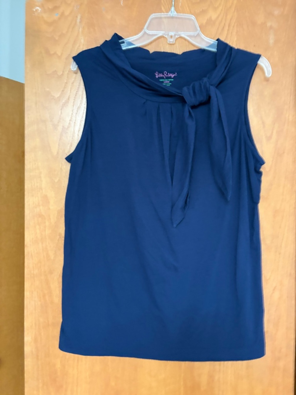 EUC Lilly Pulitzer side bow tie navy knit top Large